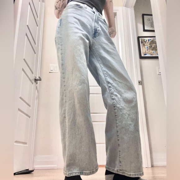 Highwaisted Flared Jeans From Urban Outfitters - Picture 12 of 14